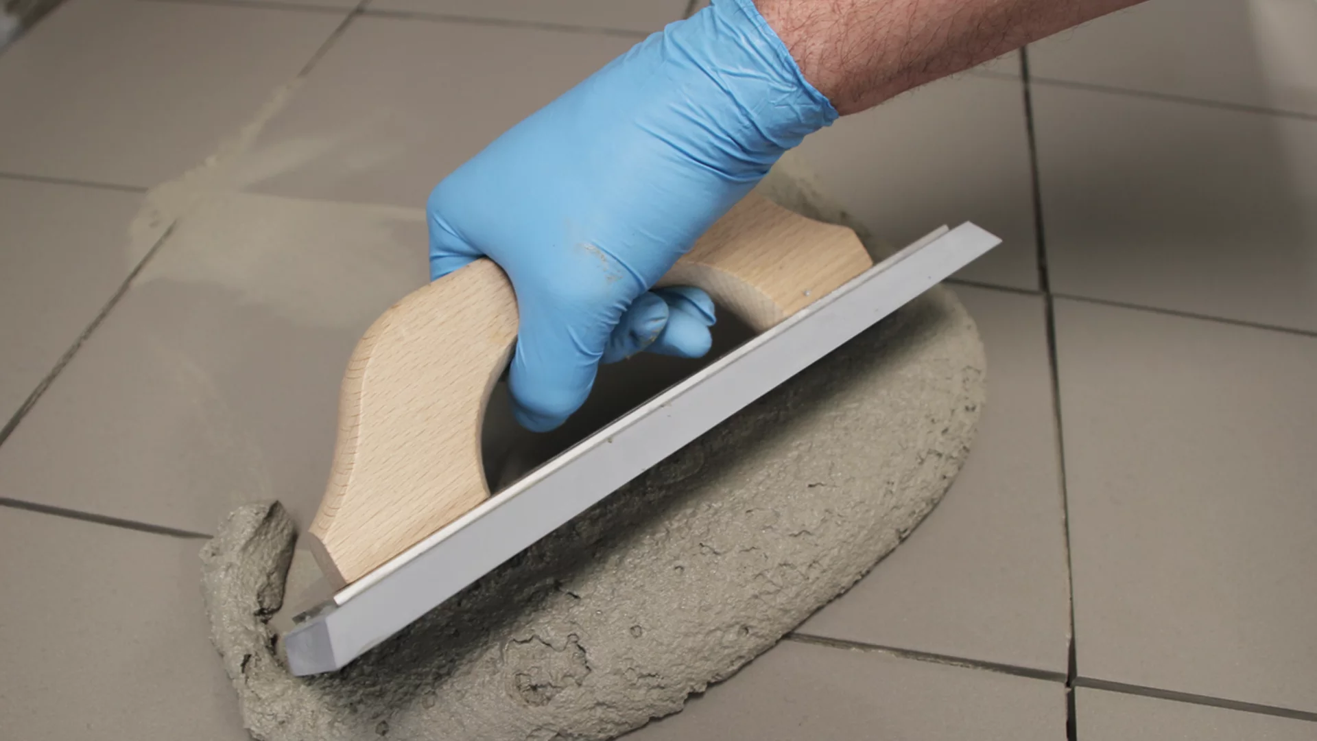 Which Cement Is Best for Putty?